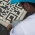 Monumentos cariocas ganham mosaicos de QR code esculpidos em pedra portuguesa